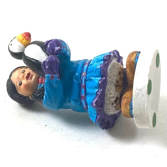 Native American Girl Figurine Holding Puffin Inuit Alaskan - Picture 4 of 6